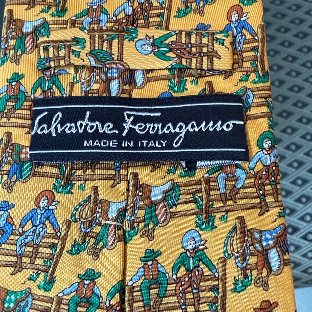 Salvatore Ferragamo Gold Cowboy Motif Tie